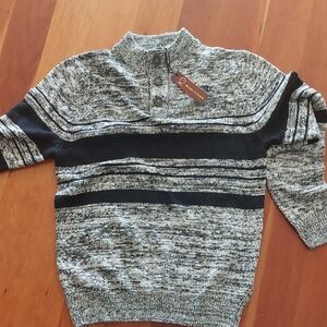 Men's Black and Gray Sweater